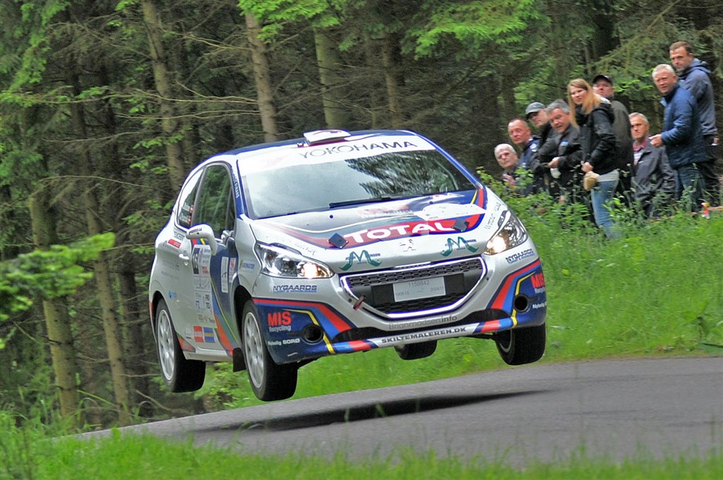 Kim Madsen og Anja Posorski var ganske få sekunder fra at vinde 2WD-divisionen op til 1600 cm3.
(Foto: rallypics.dk)